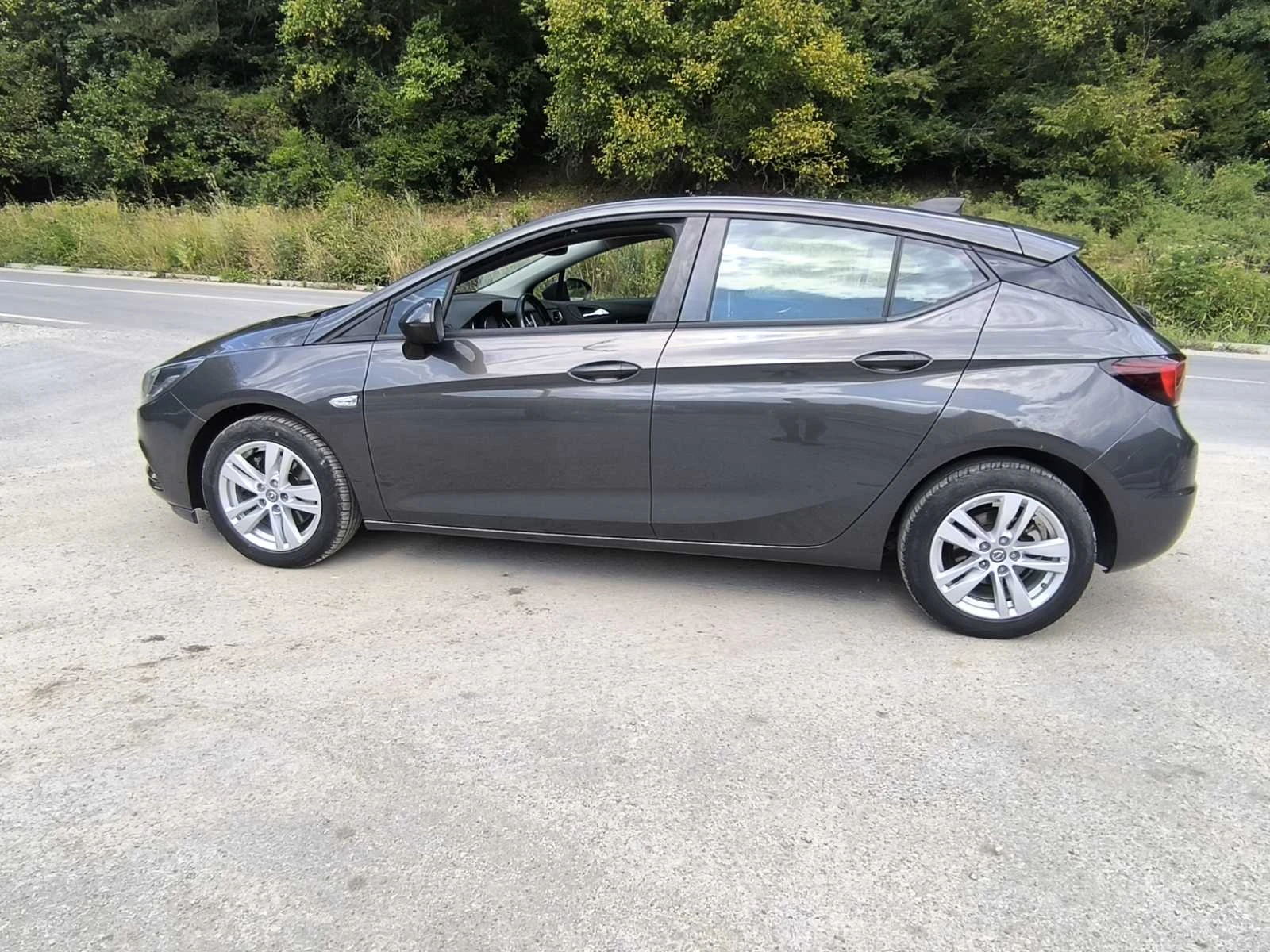 Opel Astra 1.6NAVI - изображение 9