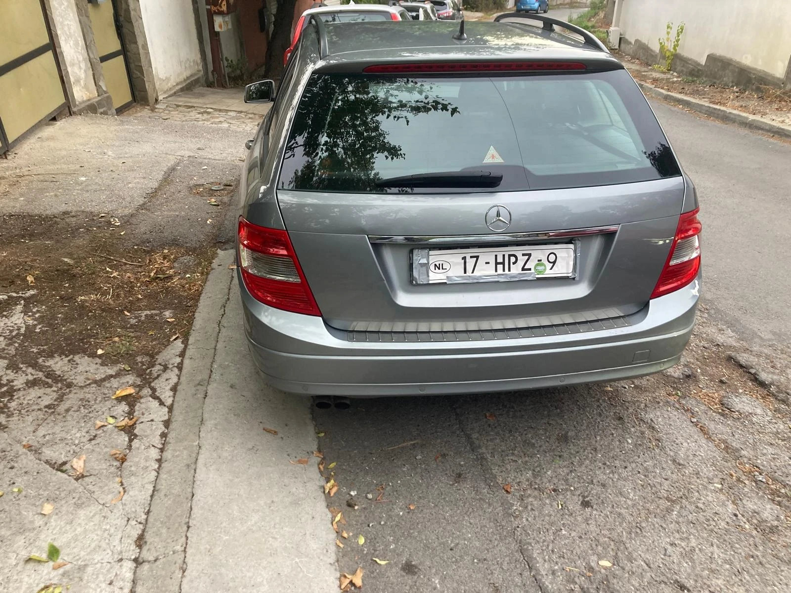 Mercedes-Benz C 180  - изображение 4