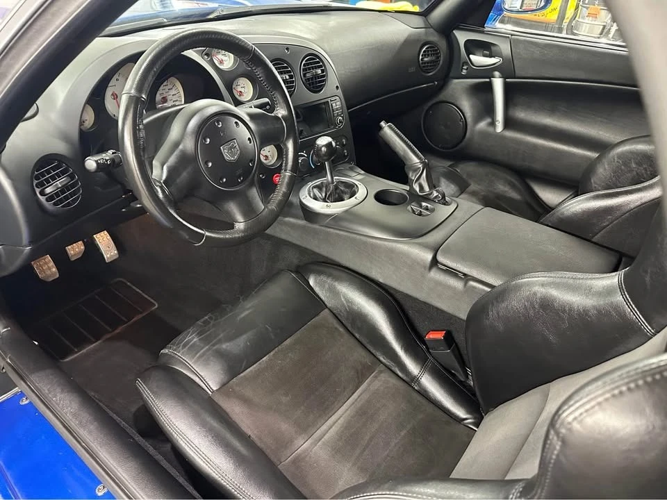 Dodge Viper SRT10 23 000КМ! * * CARFAX * * АВТО КРЕДИТ * *  - изображение 8