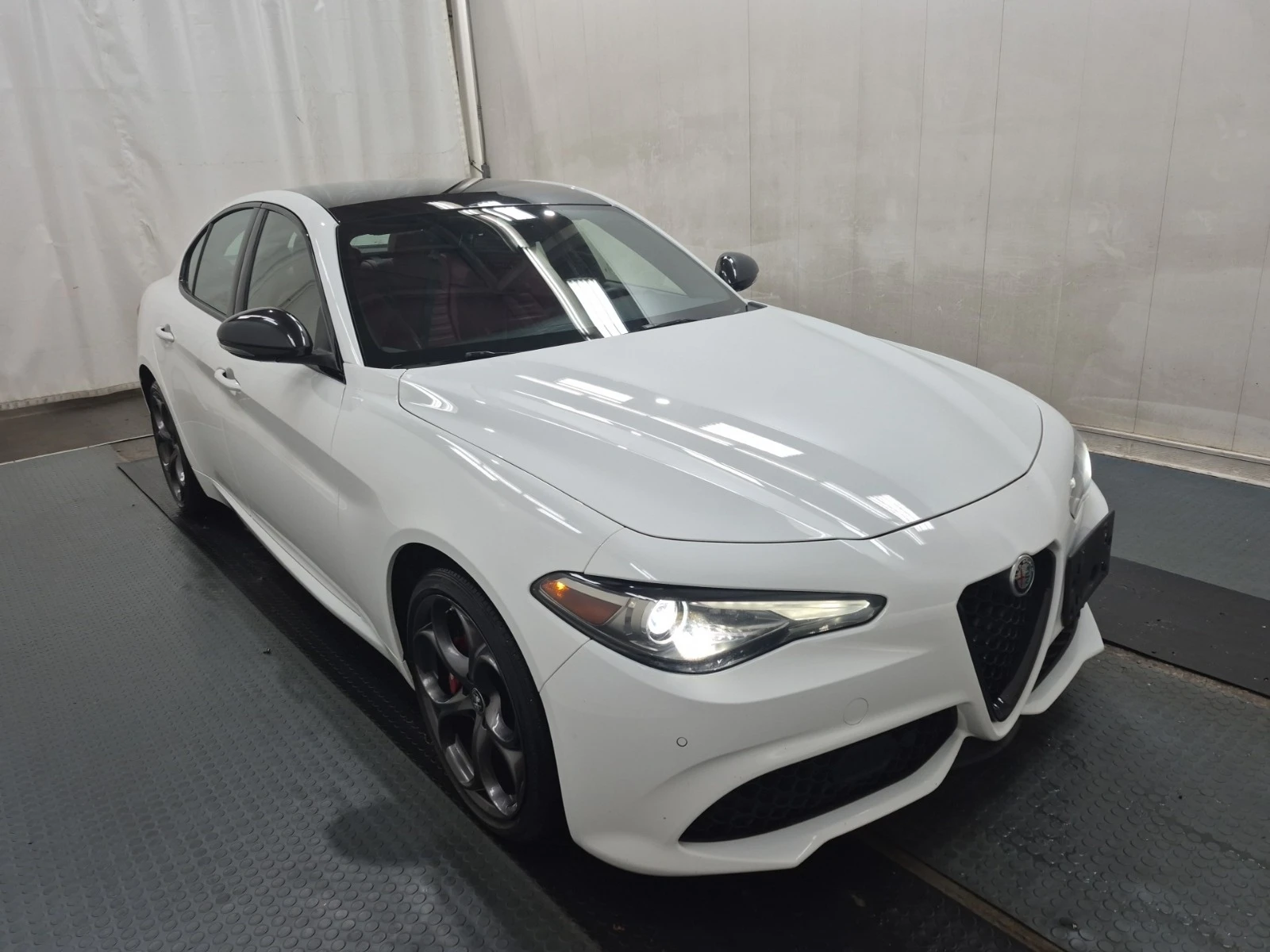 Alfa Romeo Giulia TI SPORT * * CARFAX * * ���� ������ * *  | Mobile.bg � ����������� 3