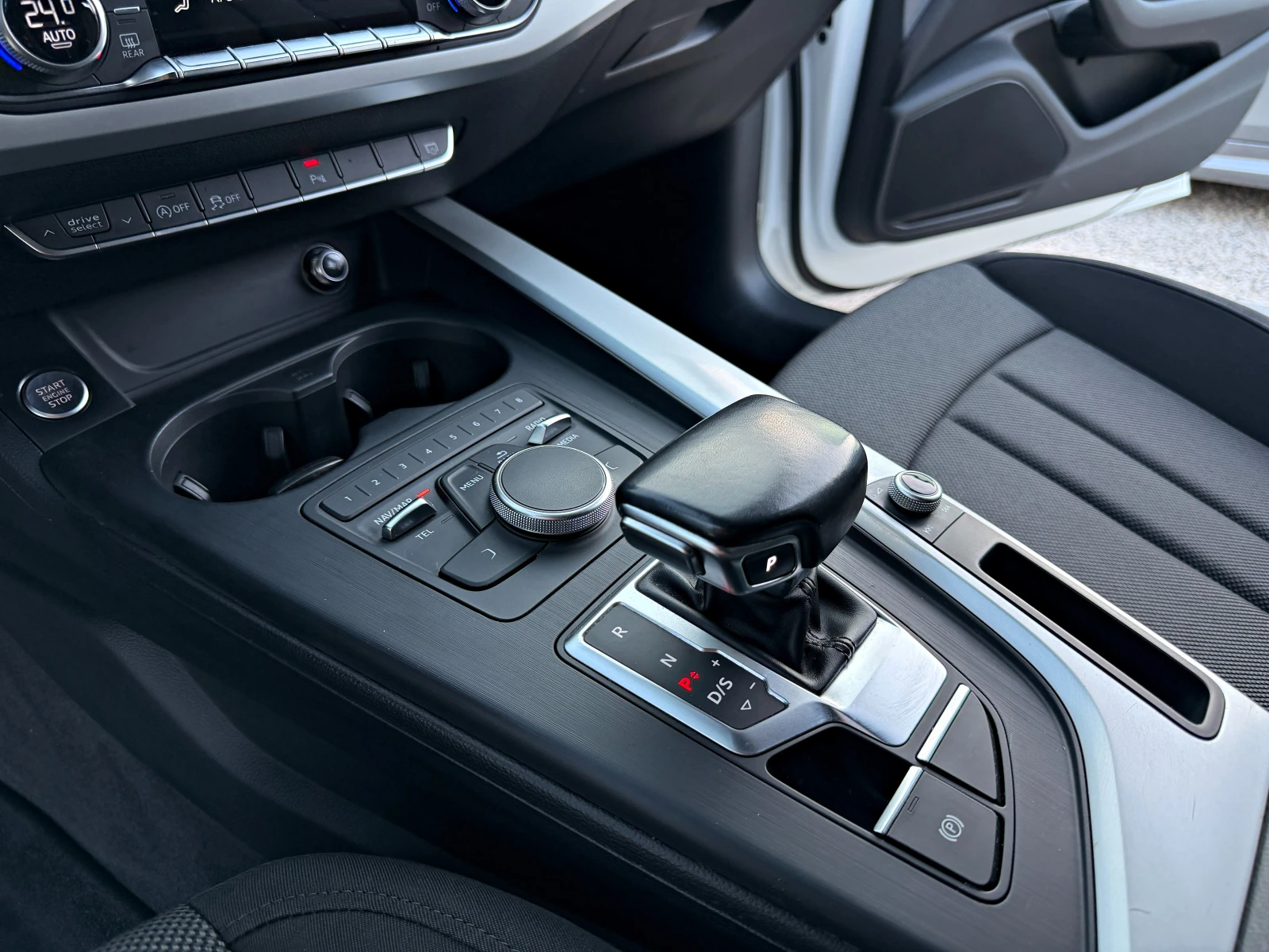 Audi A4 2.0 150кс LED - изображение 8