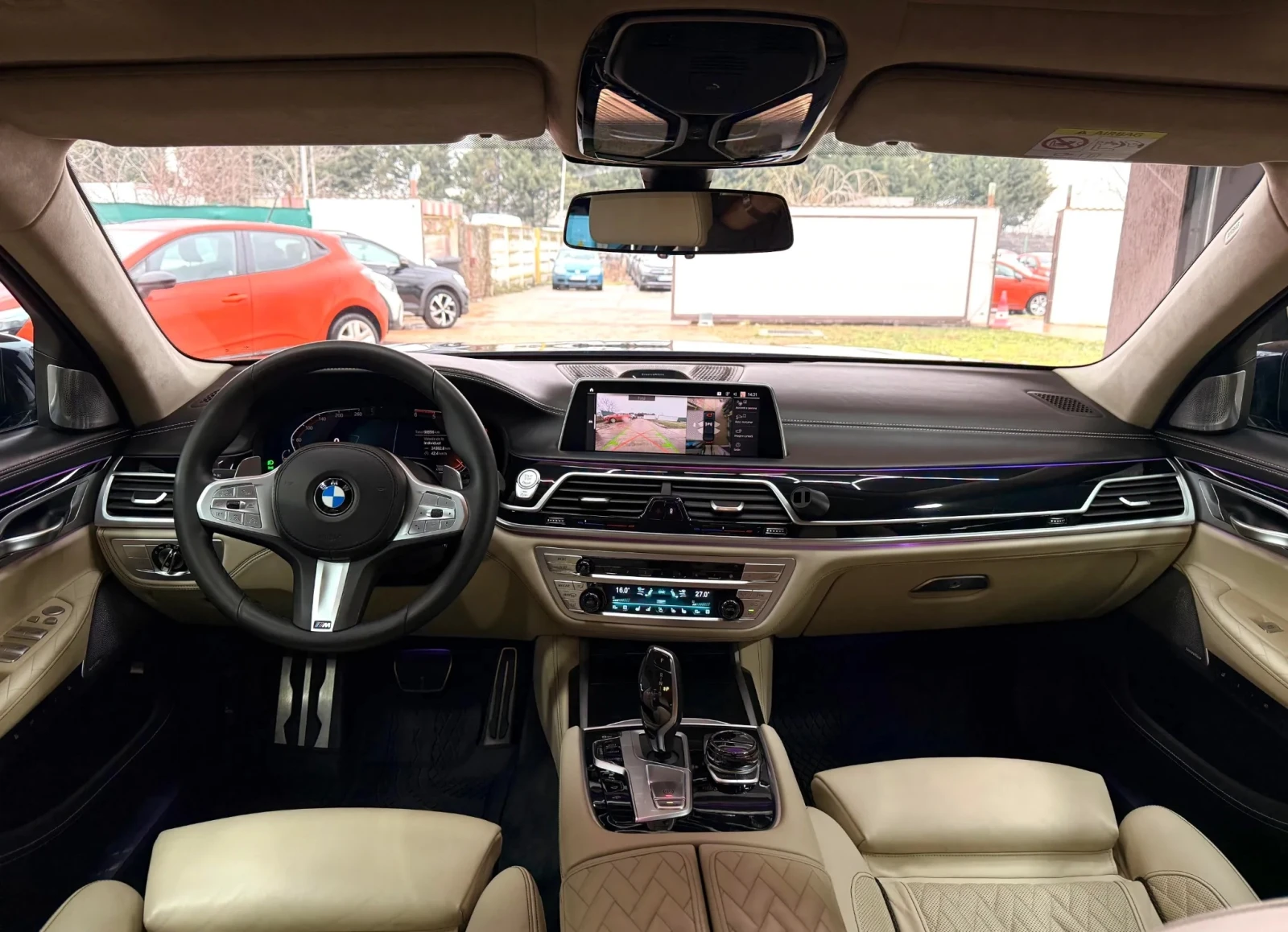 BMW 750 M-Sport xDrive, снимка 6 - Автомобили и джипове - 53801026