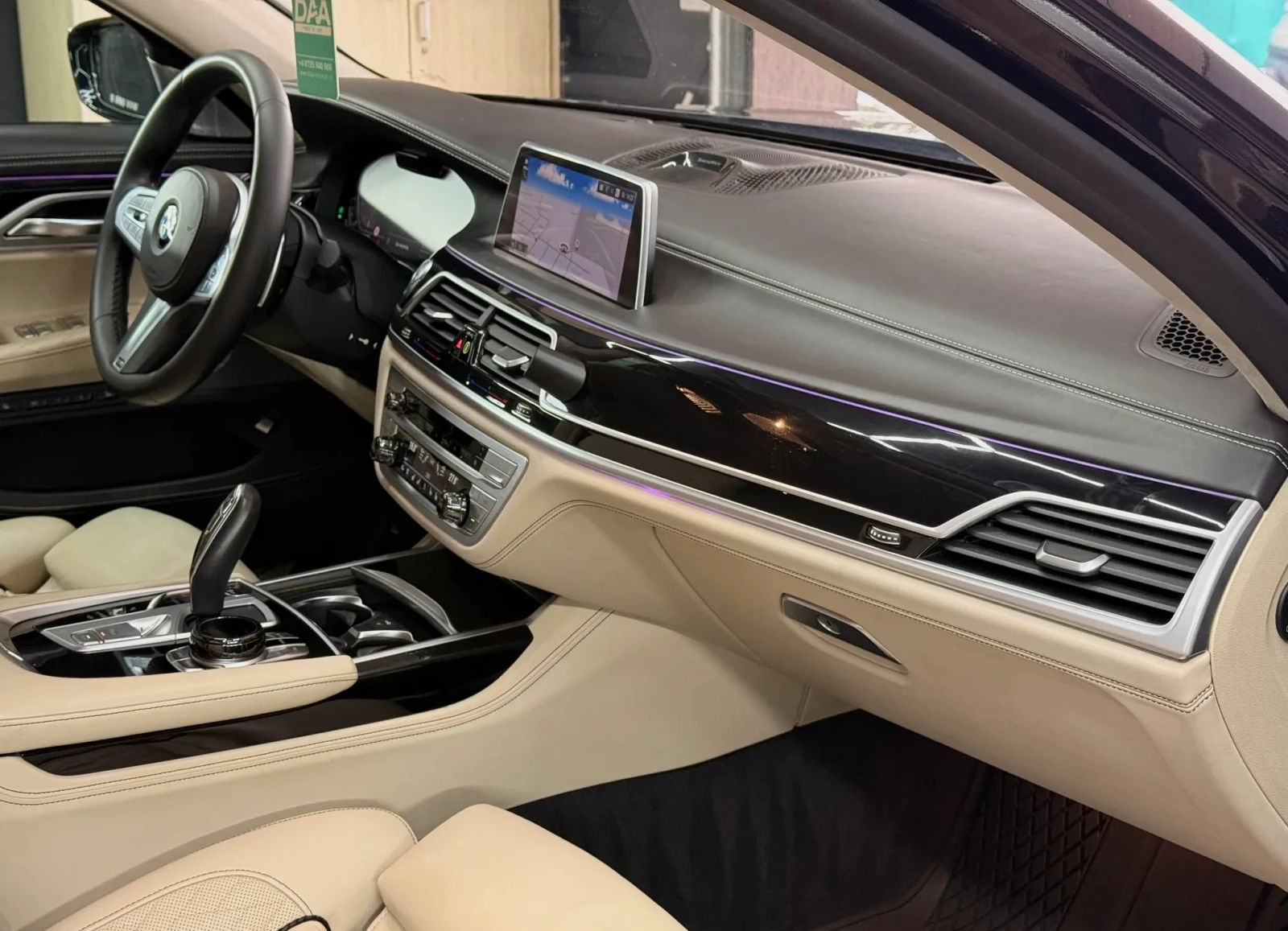 BMW 750 M-Sport xDrive, снимка 7 - Автомобили и джипове - 53801026