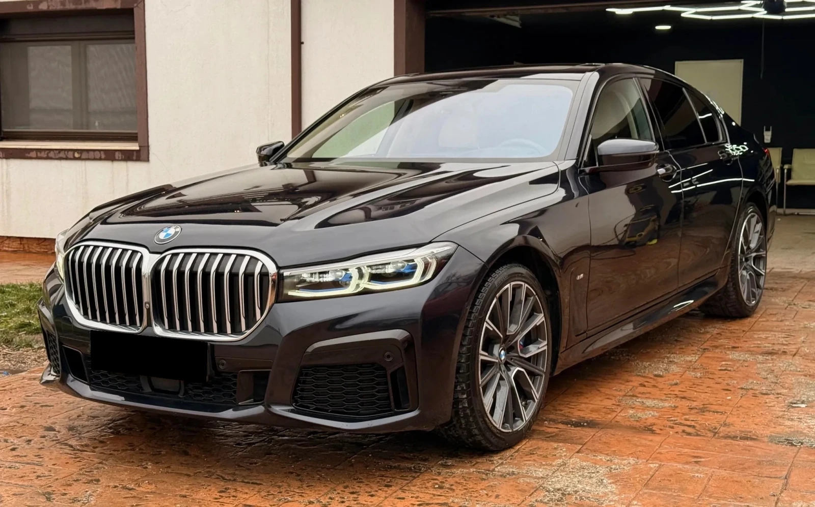 BMW 750 M-Sport xDrive