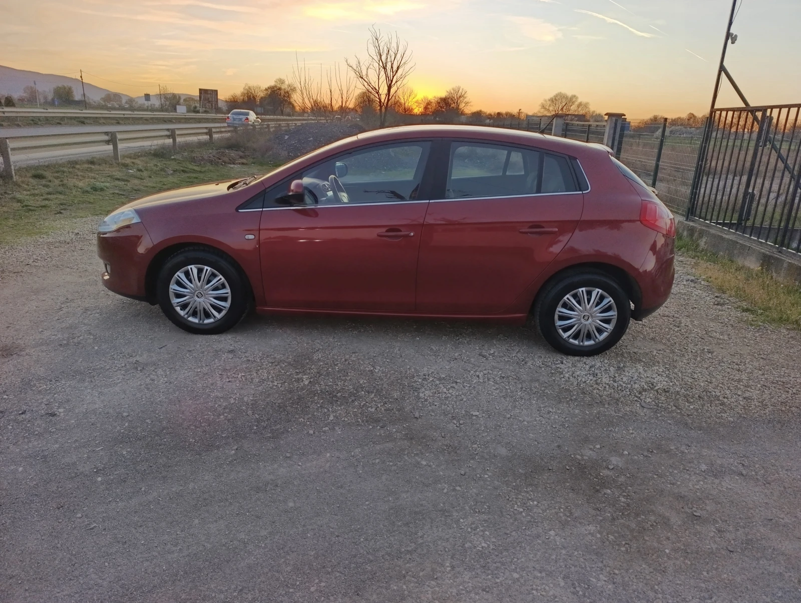 Fiat Bravo 1.4i-90кс.БЕНЗИН, снимка 4 - Автомобили и джипове - 54113206