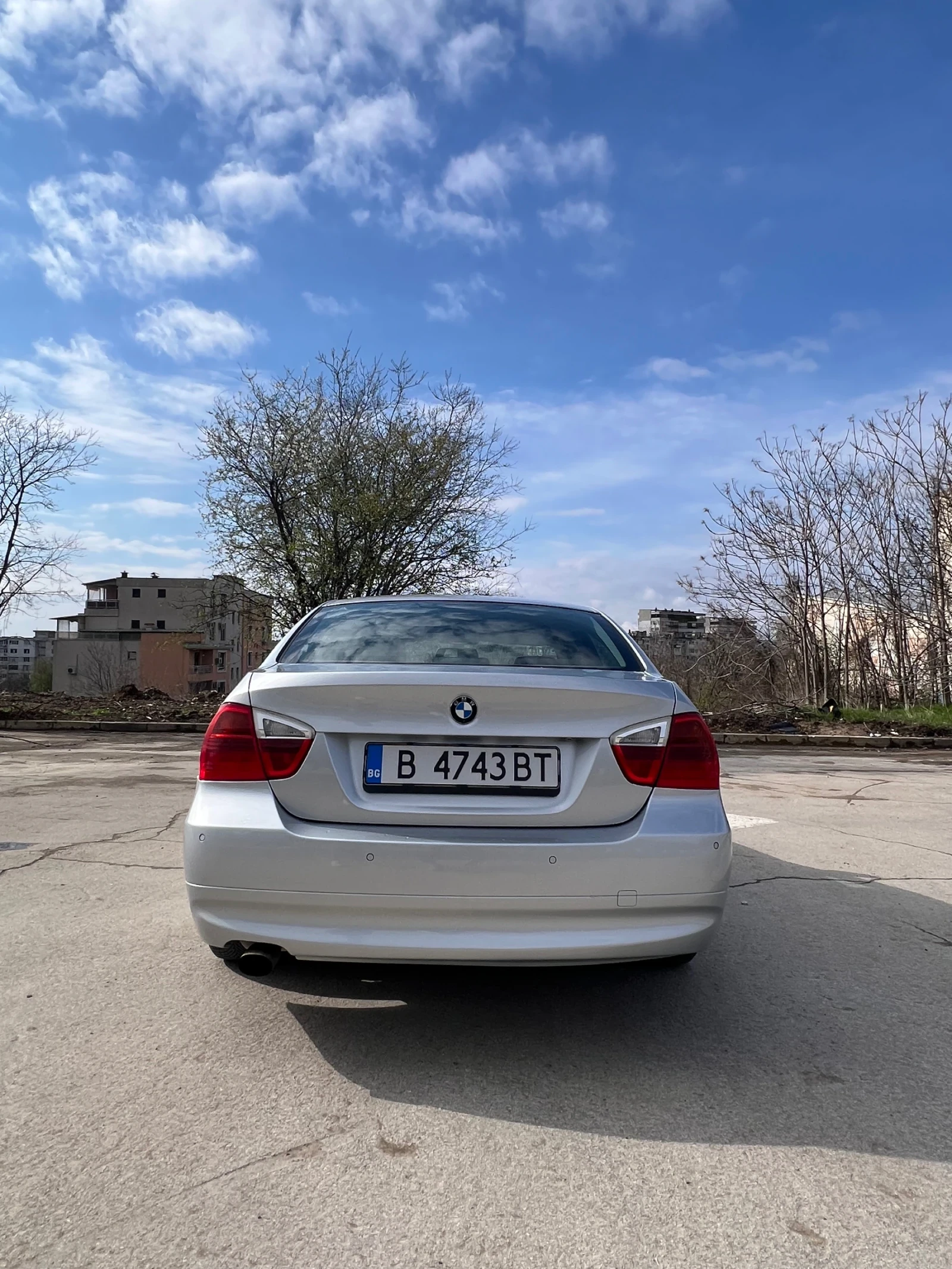 BMW 318 1.8I  129HP БЕНЗИН/ГАЗ , снимка 5 - Автомобили и джипове - 54156138