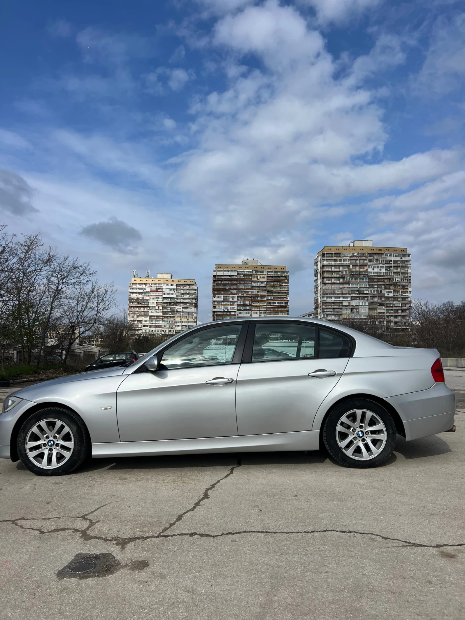 BMW 318 1.8I  129HP БЕНЗИН/ГАЗ , снимка 3 - Автомобили и джипове - 54156138