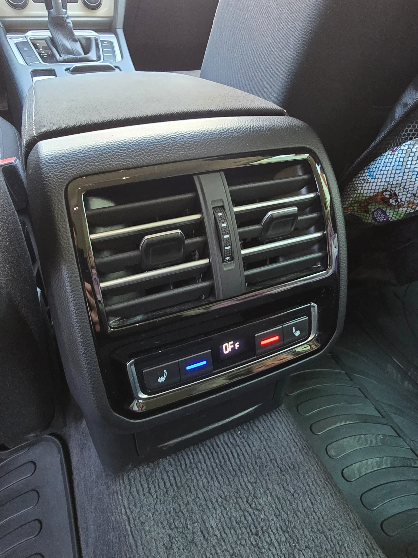 VW Passat B8, снимка 12 - Автомобили и джипове - 54323926