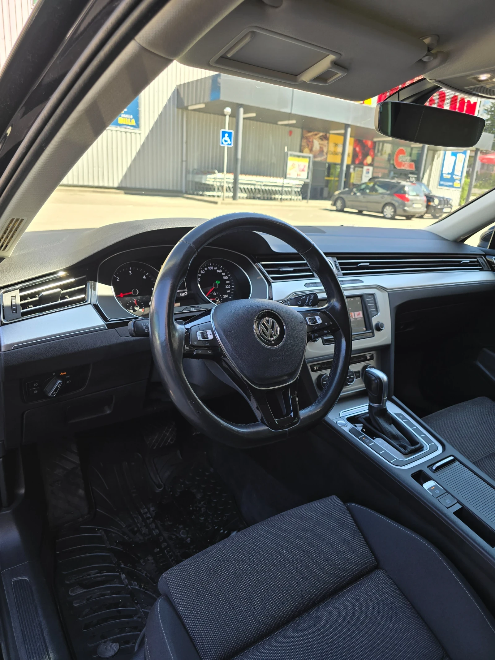 VW Passat B8, снимка 9 - Автомобили и джипове - 54323926