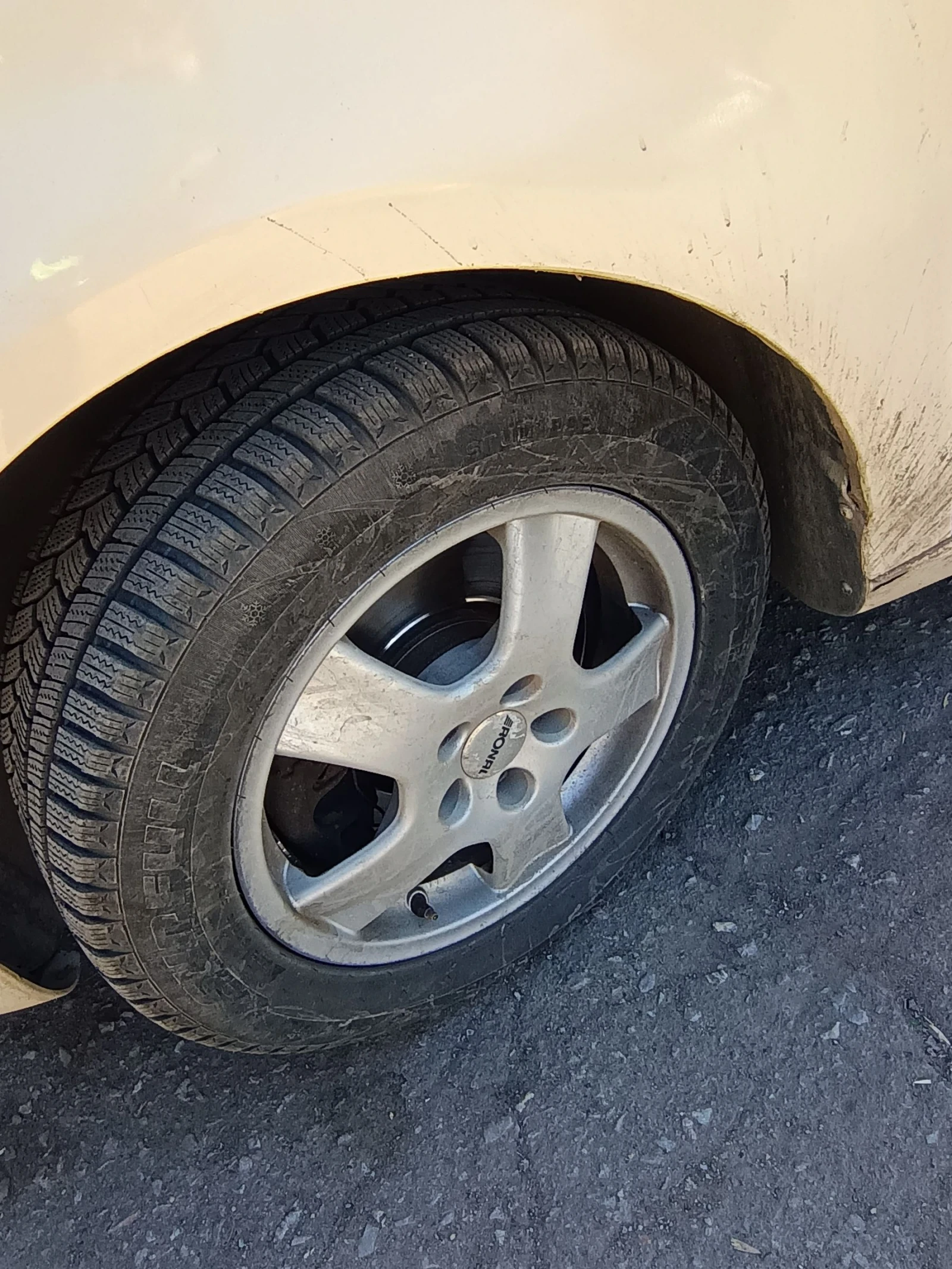 VW Touran Фабричен метан , снимка 8 - Автомобили и джипове - 54334294