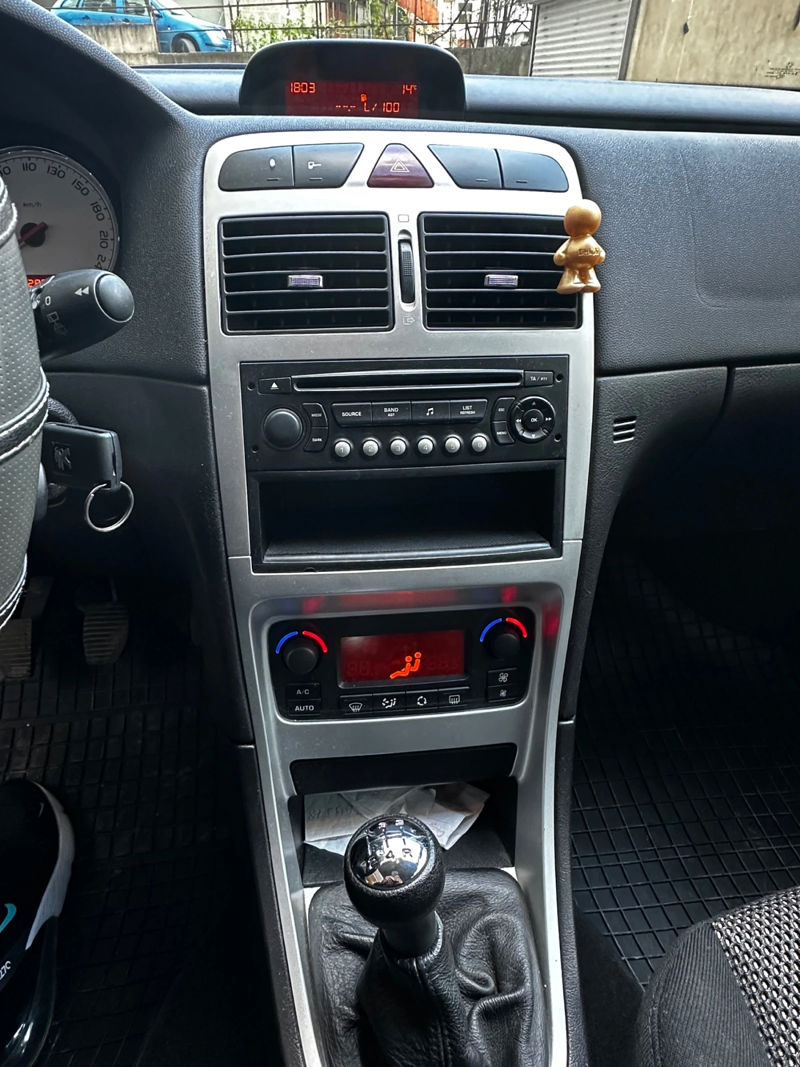Peugeot 307 SW, снимка 13 - Автомобили и джипове - 54715250