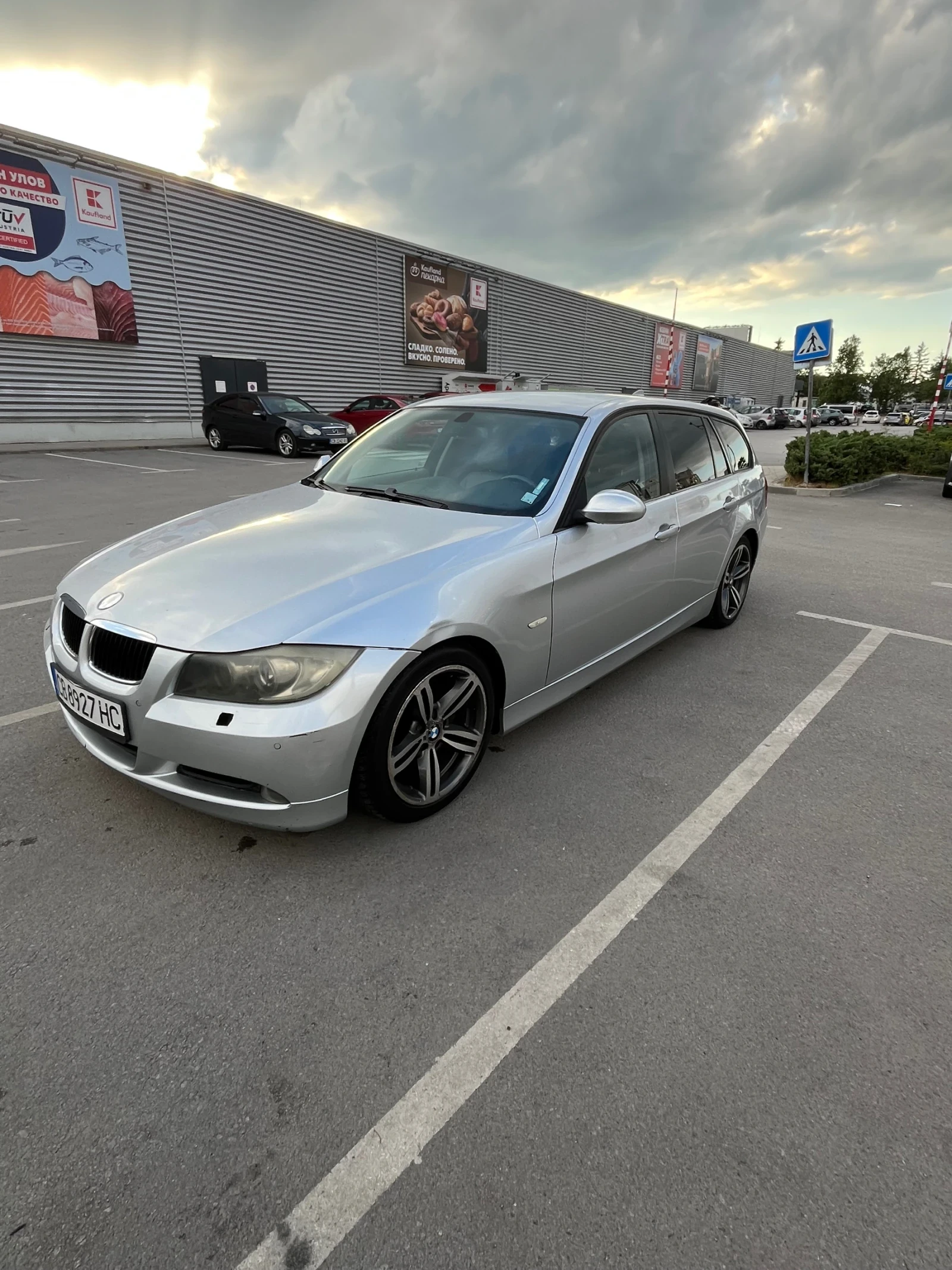 BMW 320, снимка 4 - Автомобили и джипове - 54776719