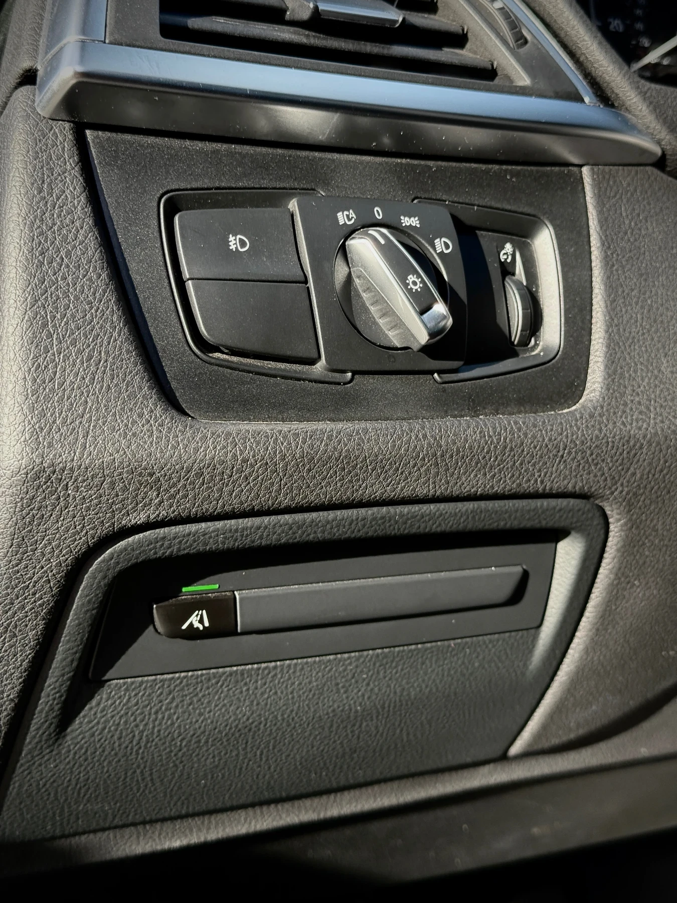 BMW 440 xDrive* M PACK* HEAD UP* CarPlay* KEYLESS* LANE, снимка 12 - Автомобили и джипове - 55009049