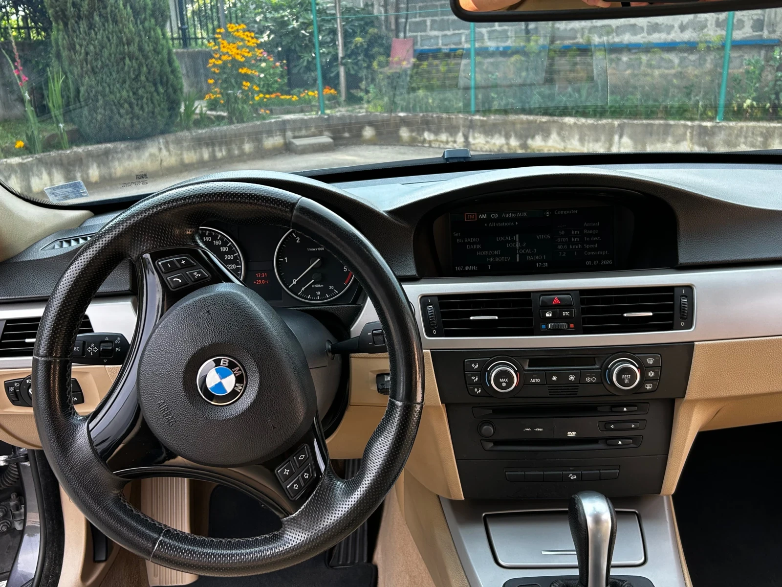 BMW 320 320 d обслужено, снимка 13 - Автомобили и джипове - 55123241