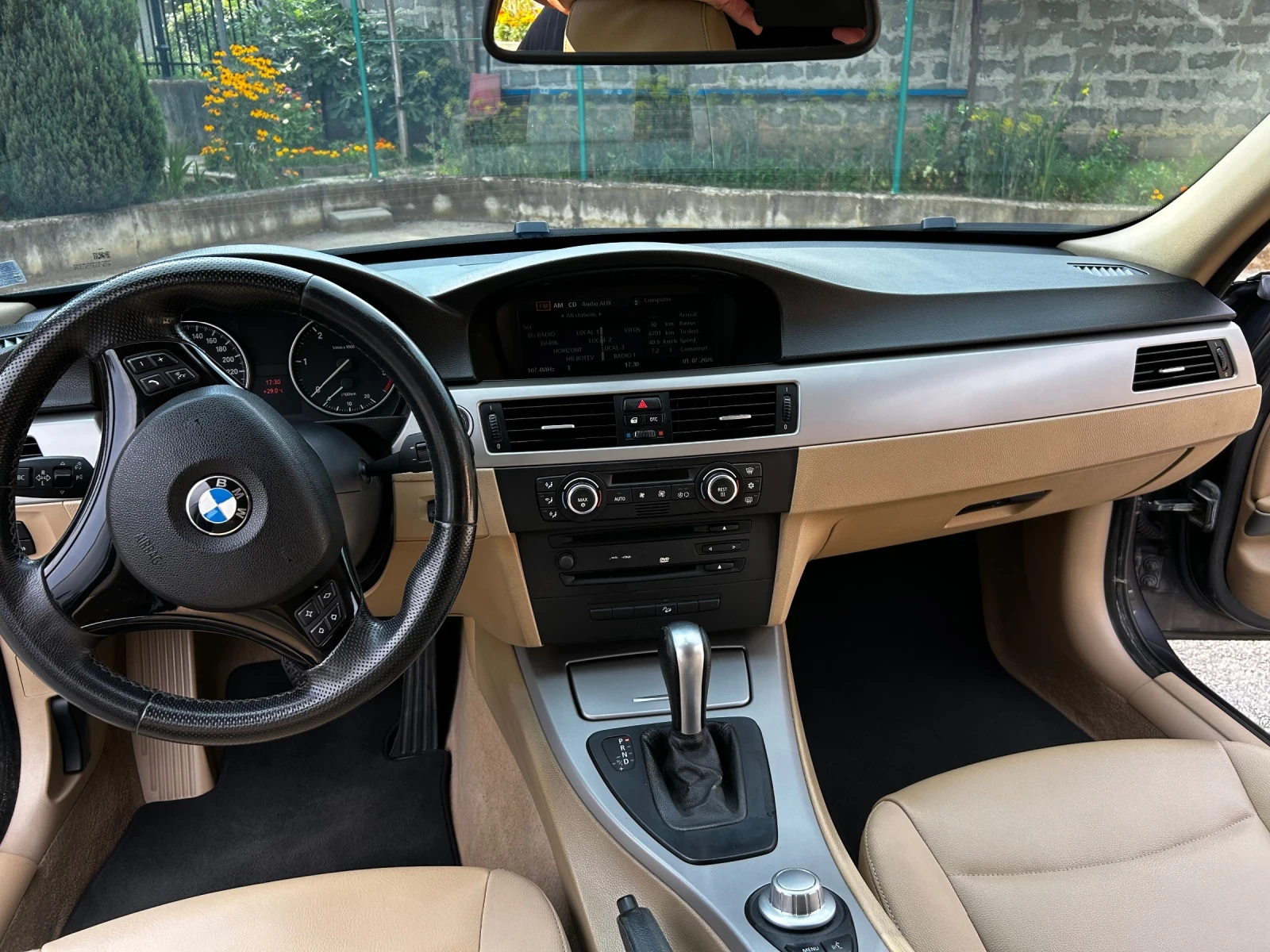 BMW 320 320 d обслужено, снимка 12 - Автомобили и джипове - 55123241