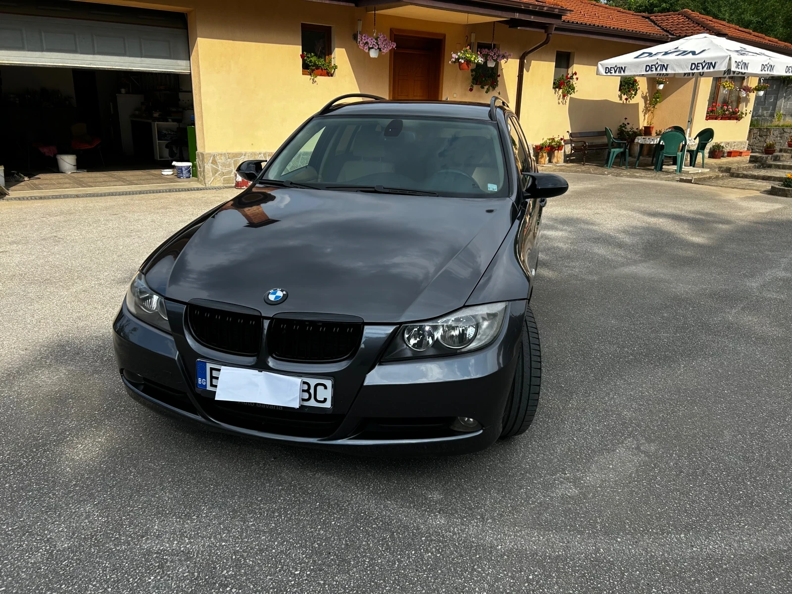 BMW 320 320 d обслужено
