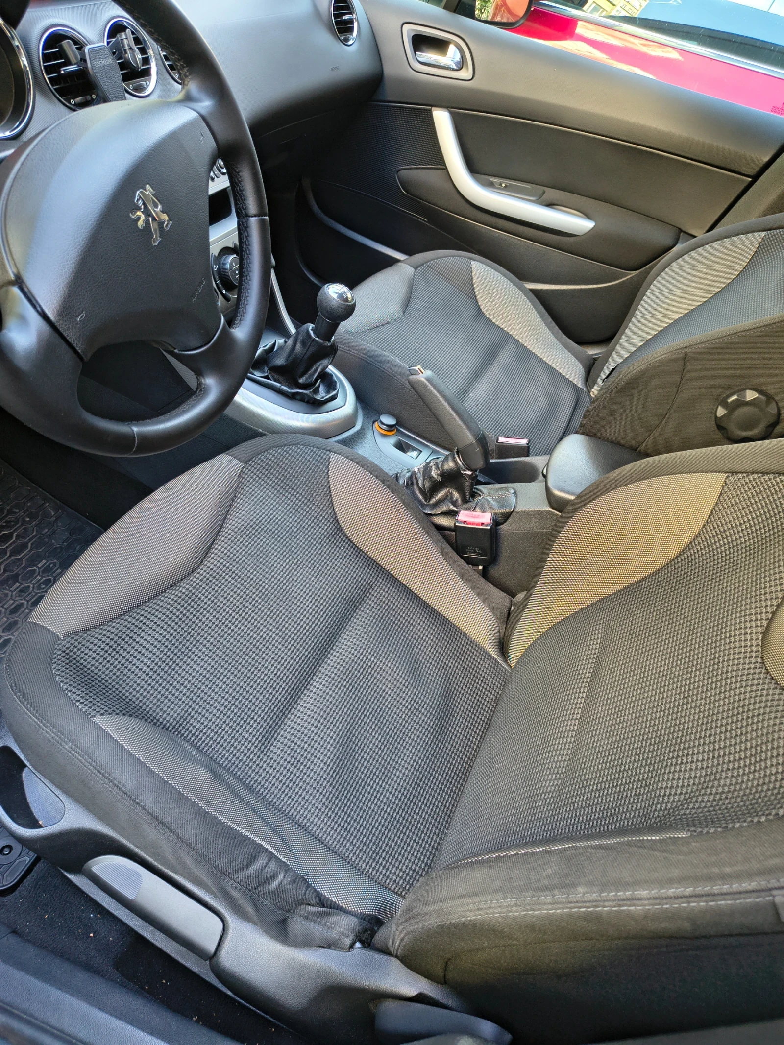 Peugeot 308 1.6 THP, 150 к.с., Панорама, снимка 9 - Автомобили и джипове - 55466023