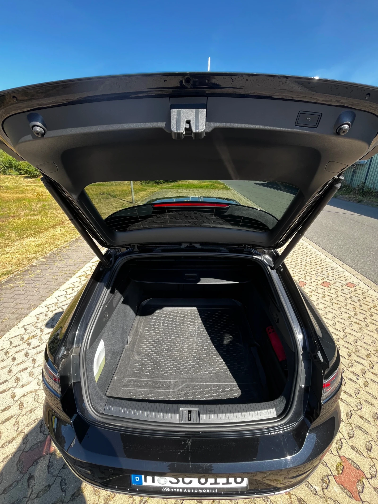 VW Arteon R Line, снимка 10 - Автомобили и джипове - 55659096