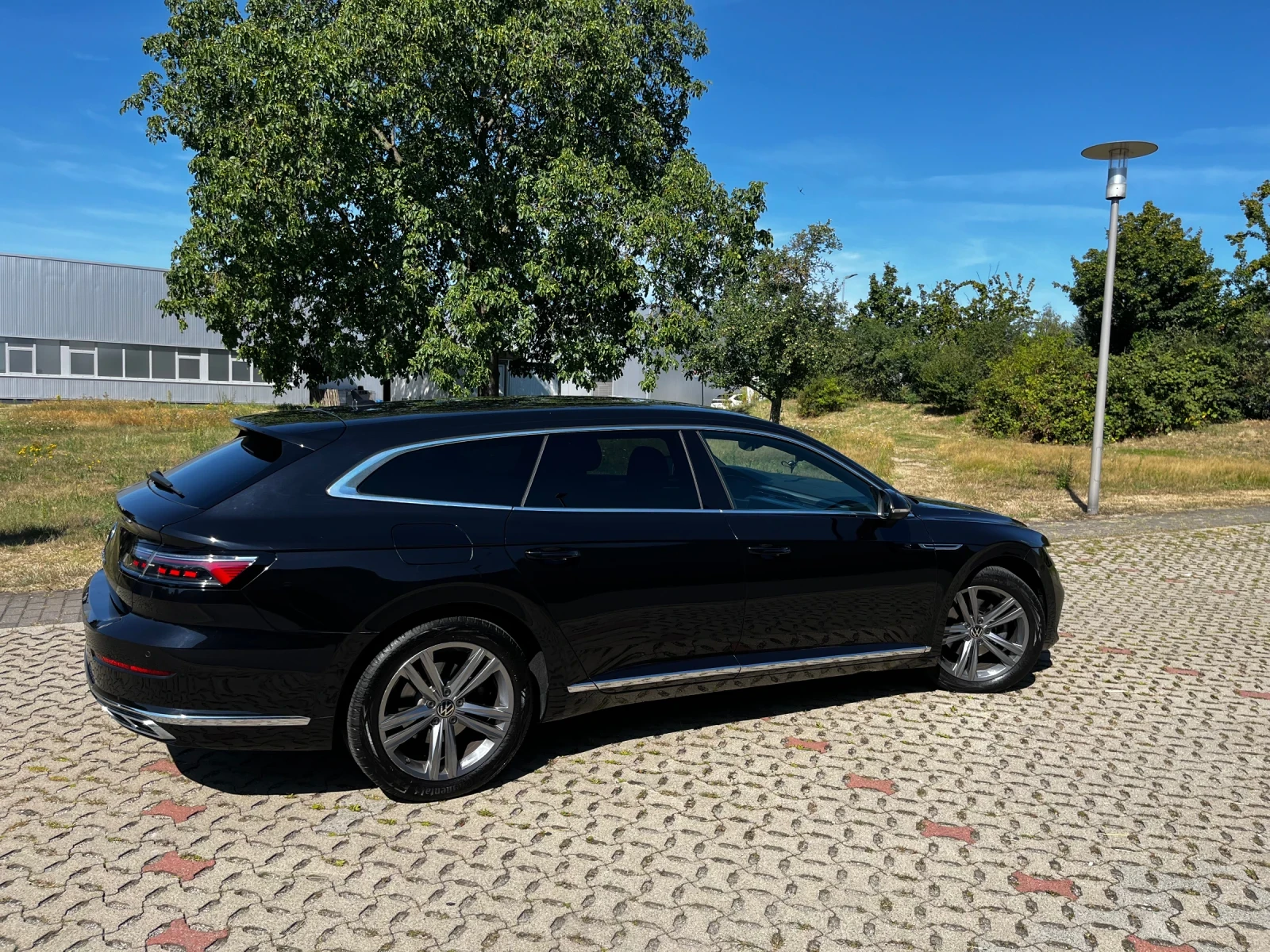 VW Arteon R Line, снимка 4 - Автомобили и джипове - 55659096