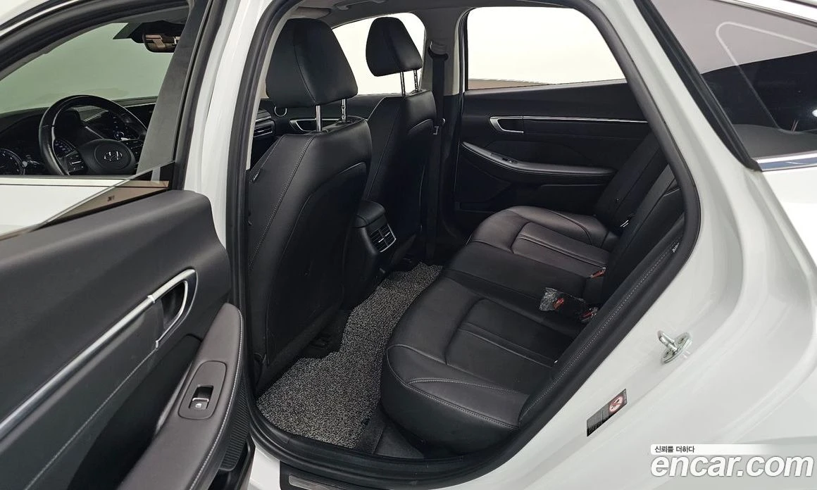 Hyundai Sonata 2.0 LPG Smart, снимка 16 - Автомобили и джипове - 55940523