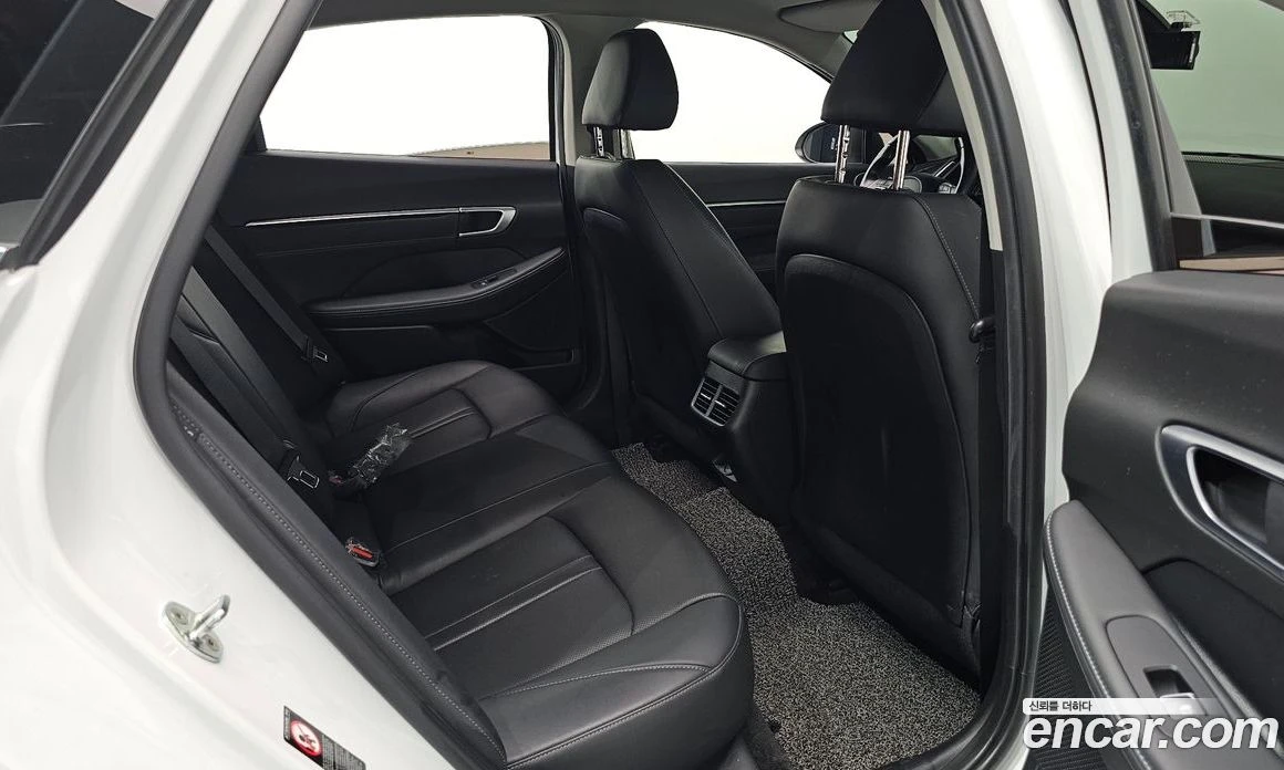 Hyundai Sonata 2.0 LPG Smart, снимка 14 - Автомобили и джипове - 55940523