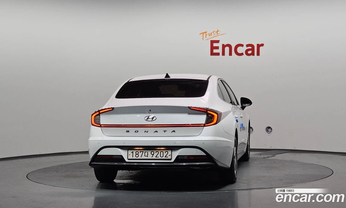 Hyundai Sonata 2.0 LPG Smart, снимка 4 - Автомобили и джипове - 55940523