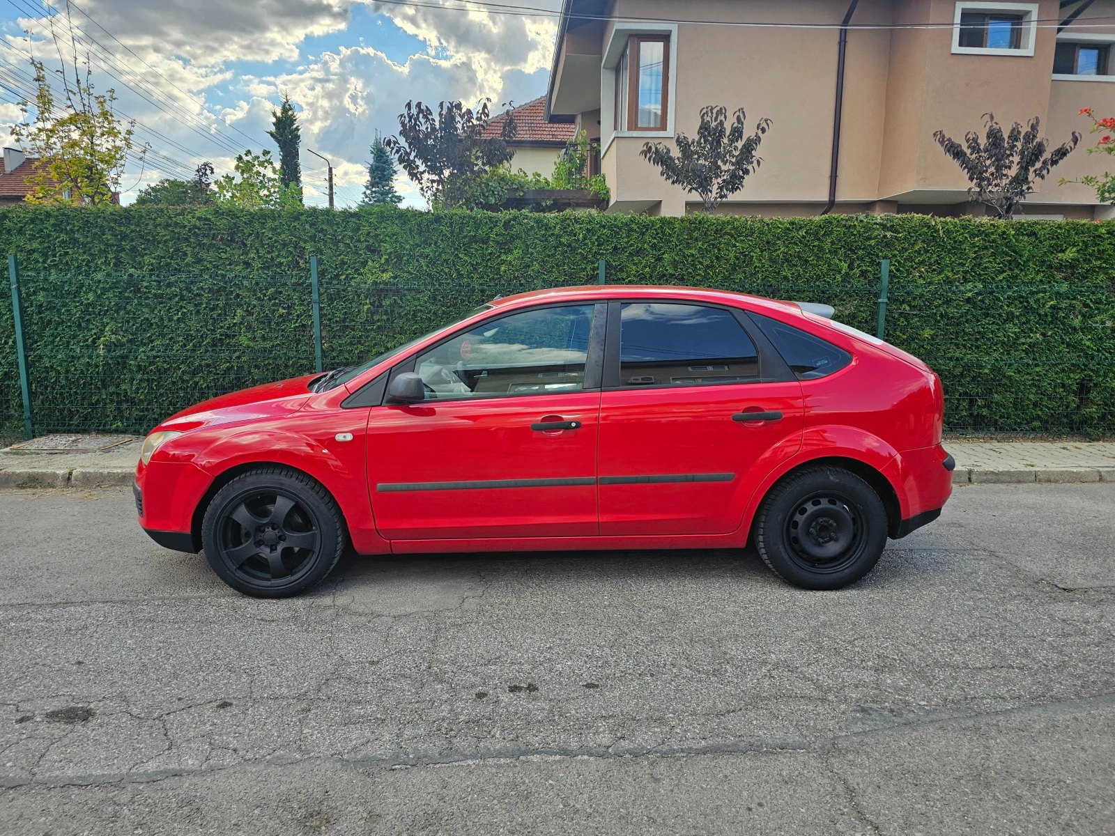 Ford Focus Гаражен-клима, снимка 3 - Автомобили и джипове - 56406916