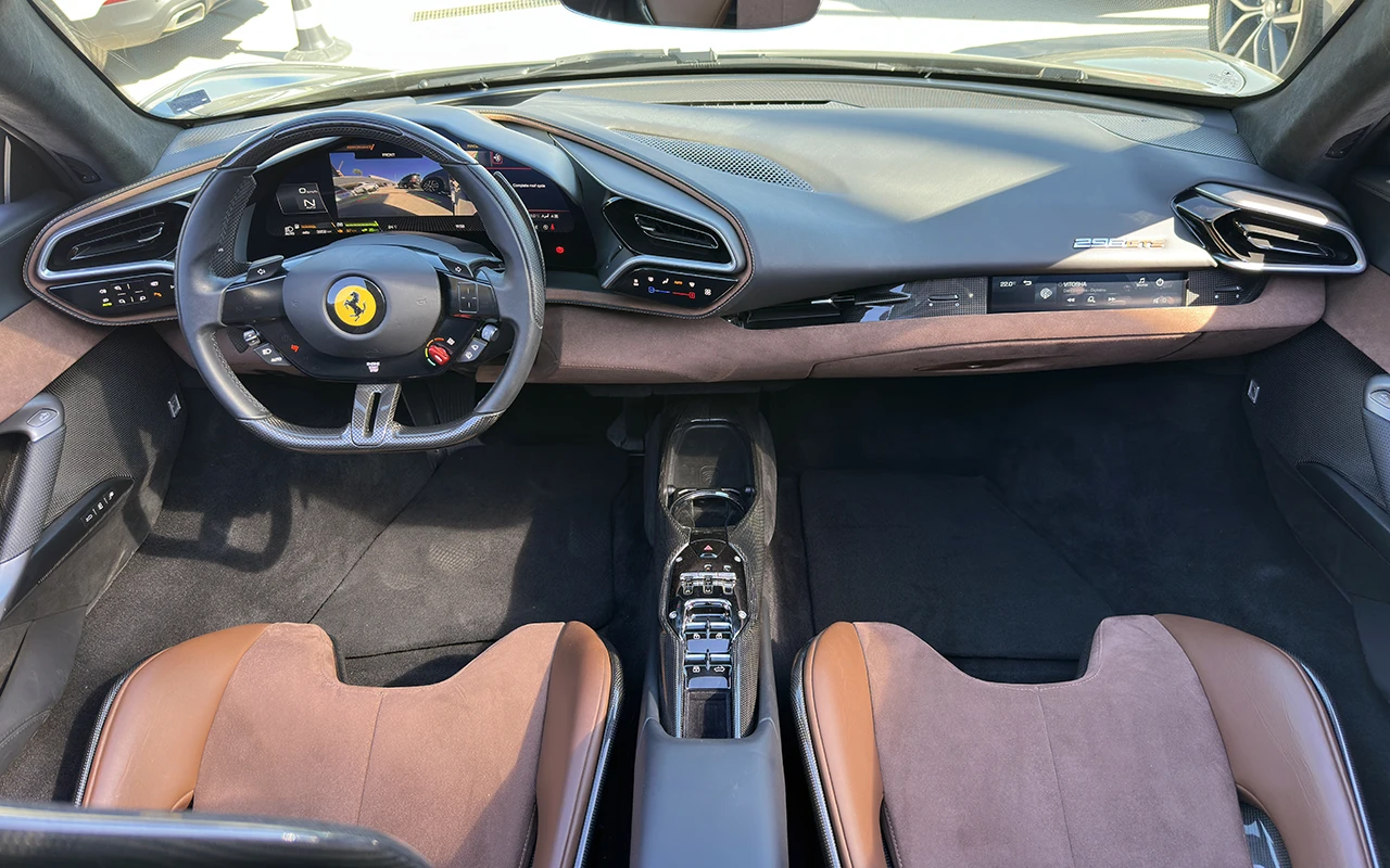 Ferrari 296 GTS Plug-in хибрид, снимка 5 - Автомобили и джипове - 56518816