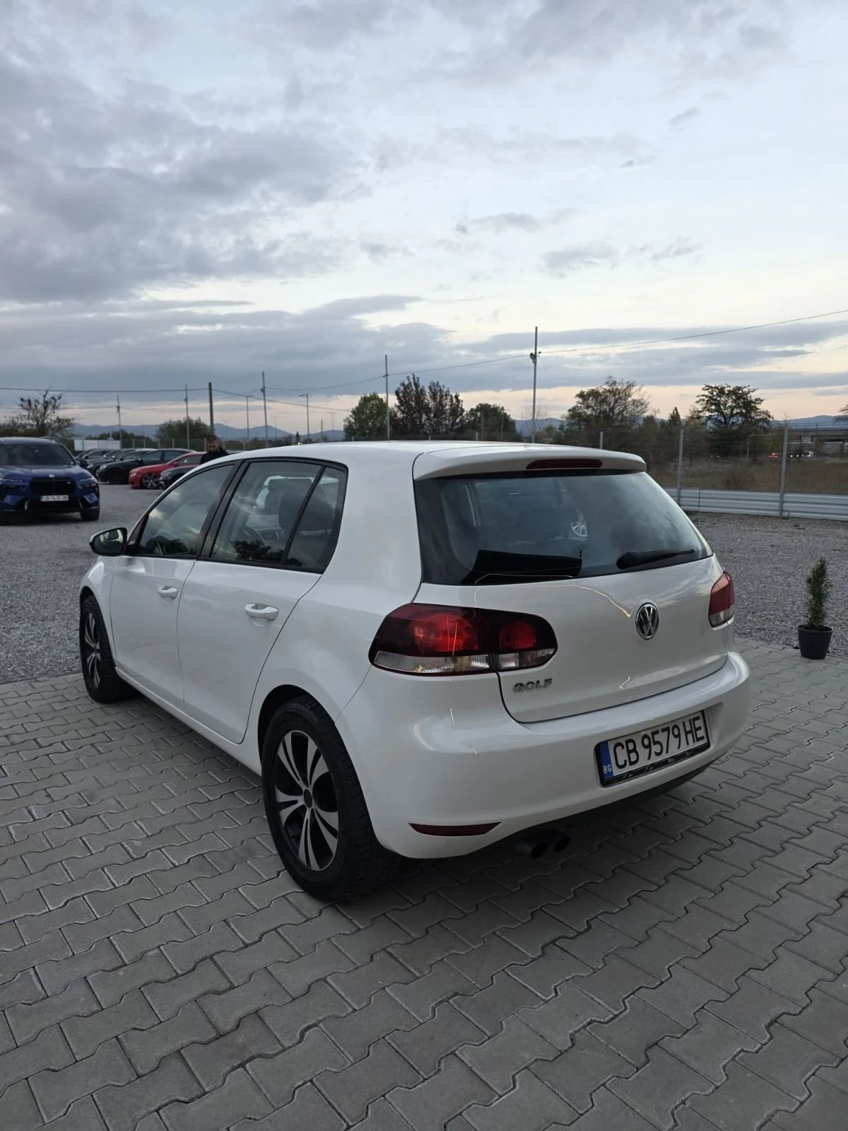 VW Golf Tdi, снимка 6 - Автомобили и джипове - 56607400