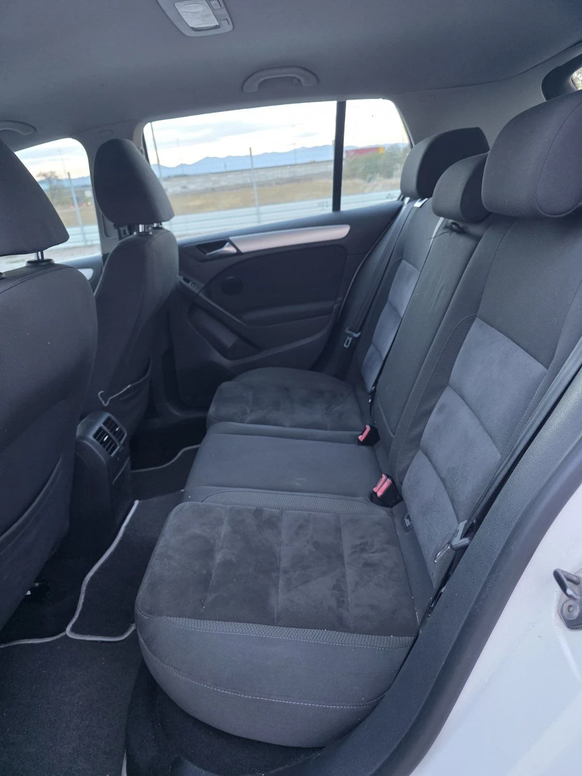 VW Golf Tdi, снимка 8 - Автомобили и джипове - 56607400