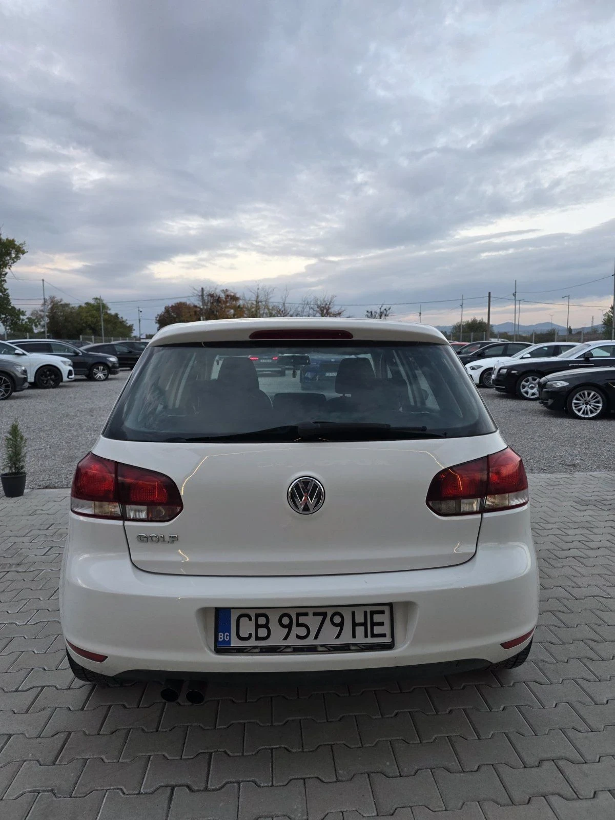 VW Golf Tdi, снимка 4 - Автомобили и джипове - 56607400