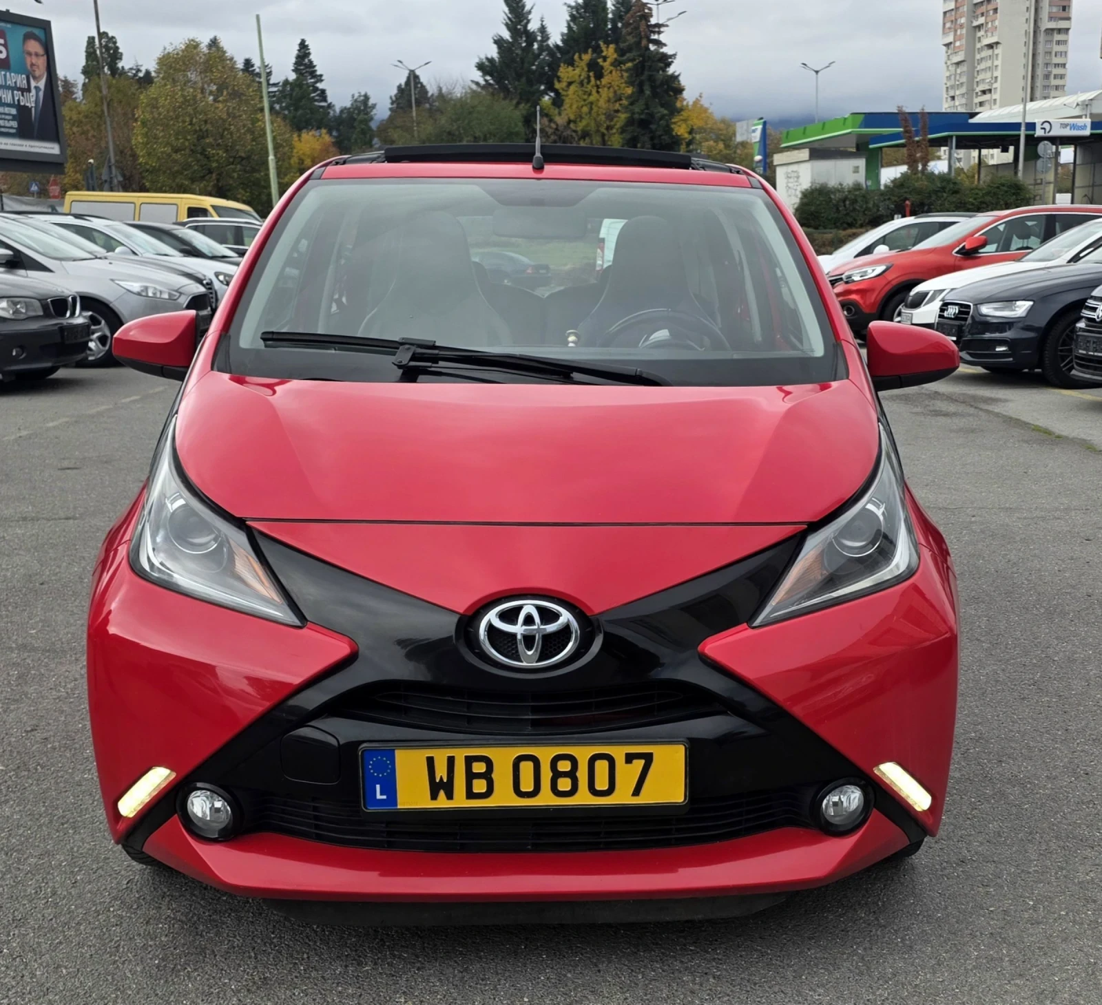 Toyota Aygo Кабрио, keyless, кожа, снимка 2 - Автомобили и джипове - 56714097