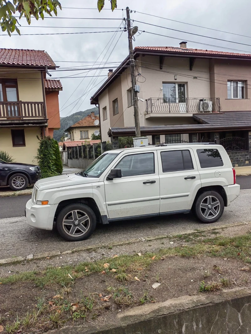 Jeep Patriot 2.0 Дизел, снимка 3 - Автомобили и джипове - 48674899