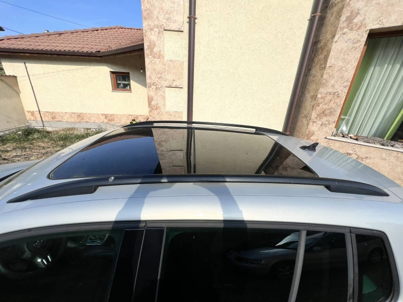 VW Tiguan 2.0TDI 4x4 avtomat, снимка 9 - Автомобили и джипове - 52552353