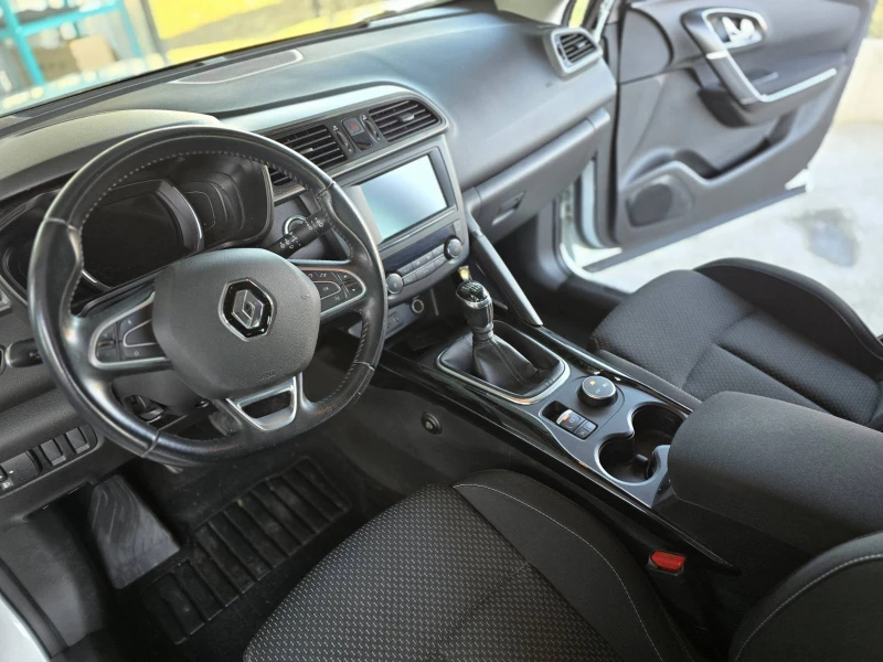Renault Kadjar 1.2 TCe Навигация| Парктроник| Джанти, снимка 10 - Автомобили и джипове - 52404338