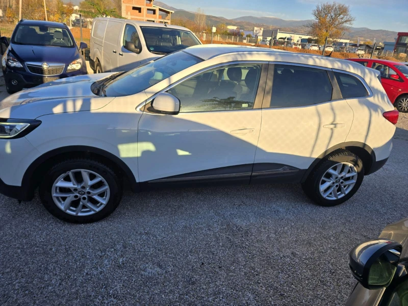 Renault Kadjar 1.2 TCe Навигация| Парктроник| Джанти, снимка 8 - Автомобили и джипове - 52404338