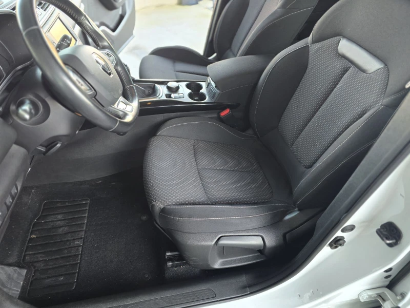 Renault Kadjar 1.2 TCe Навигация| Парктроник| Джанти, снимка 9 - Автомобили и джипове - 52404338