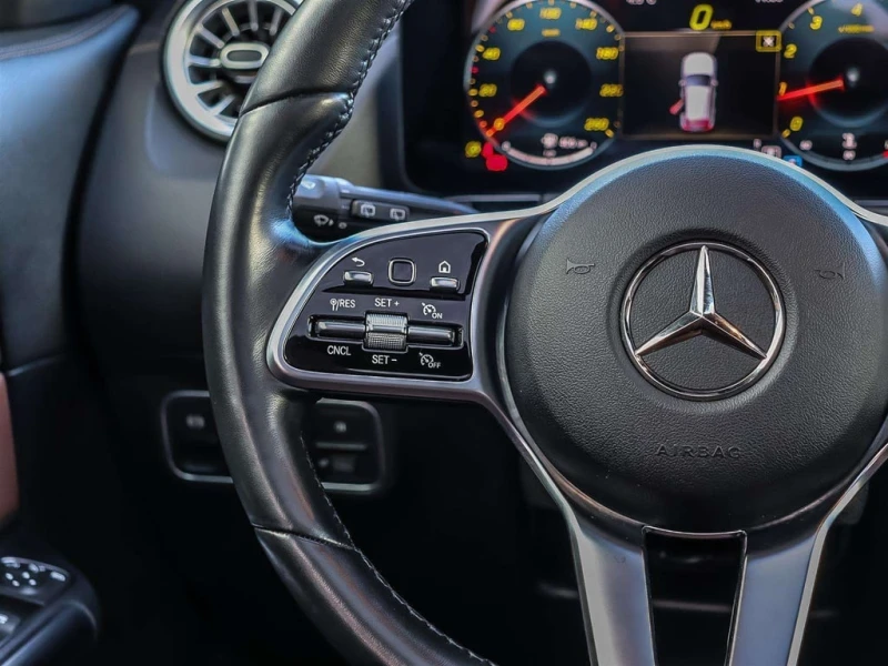 Mercedes-Benz GLA * GLA250 4MATIC * CARFAX * ЦЕНА ДО БГ, снимка 13 - Автомобили и джипове - 53235016