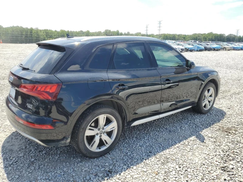 Audi Q3, снимка 6 - Автомобили и джипове - 53250720