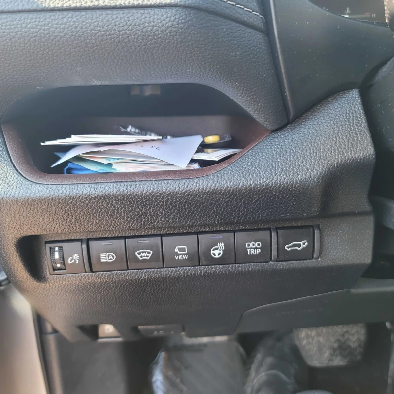 Toyota Rav4 HYBRID LIMITED * * CARFAX * * АВТО КРЕДИТ * * , снимка 10 - Автомобили и джипове - 53516315