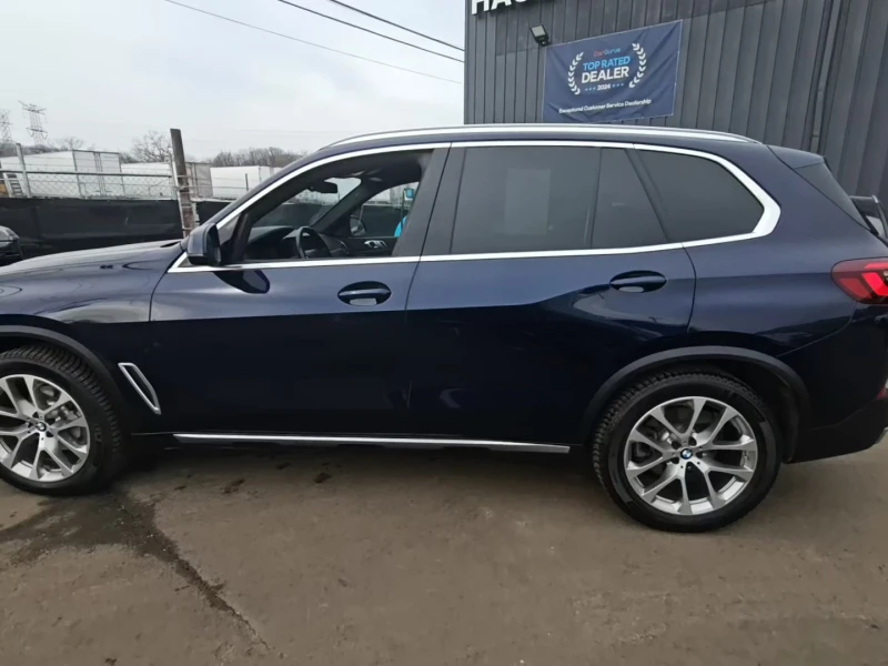 BMW X5 BLUE DIAMOND* INDIVIDUAL* HUD* PANO* SWAROVSKI, снимка 2 - Автомобили и джипове - 53527171