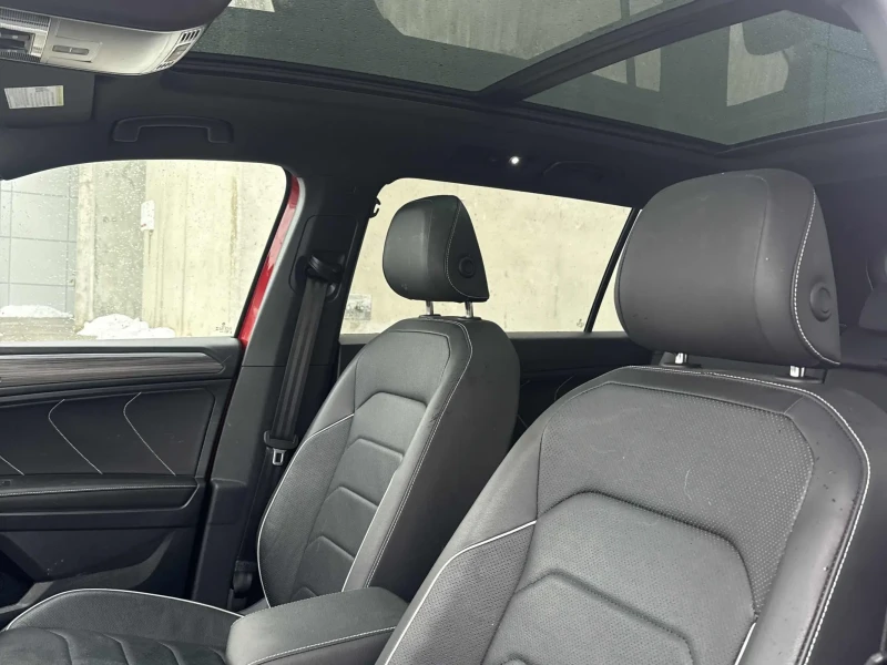 VW Tiguan * CARFAX* KEYLESS* PANO* , снимка 7 - Автомобили и джипове - 53536638