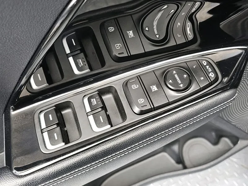 Kia Niro Ev Prestige, снимка 17 - Автомобили и джипове - 55925902