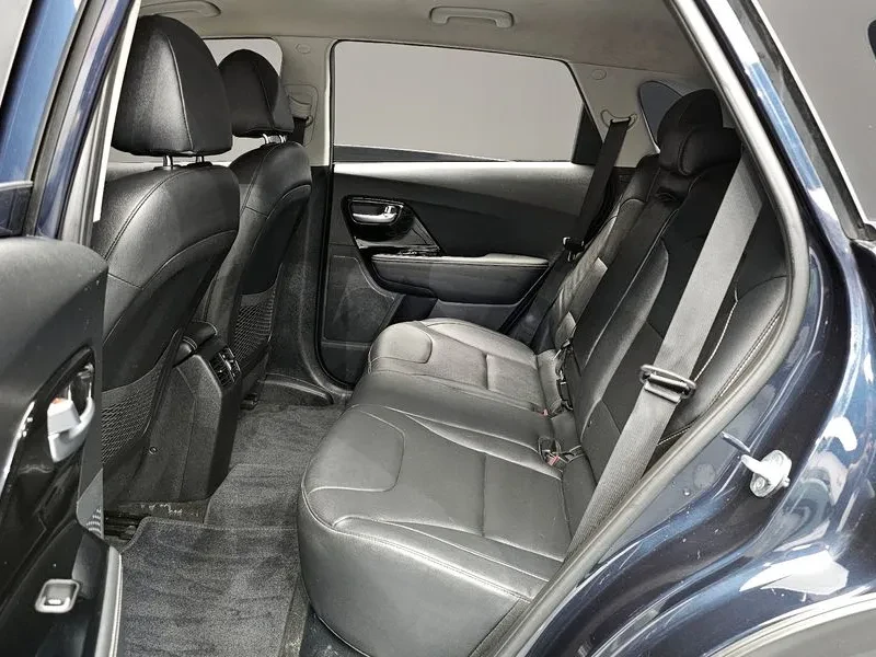 Kia Niro Ev Prestige, снимка 11 - Автомобили и джипове - 55925902
