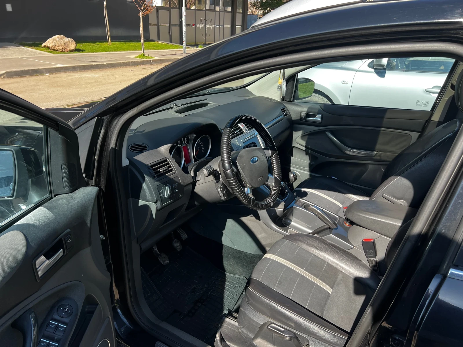Ford Kuga 2.0 TDCI 4x4 ОБСЛУЖЕН - изображение 10