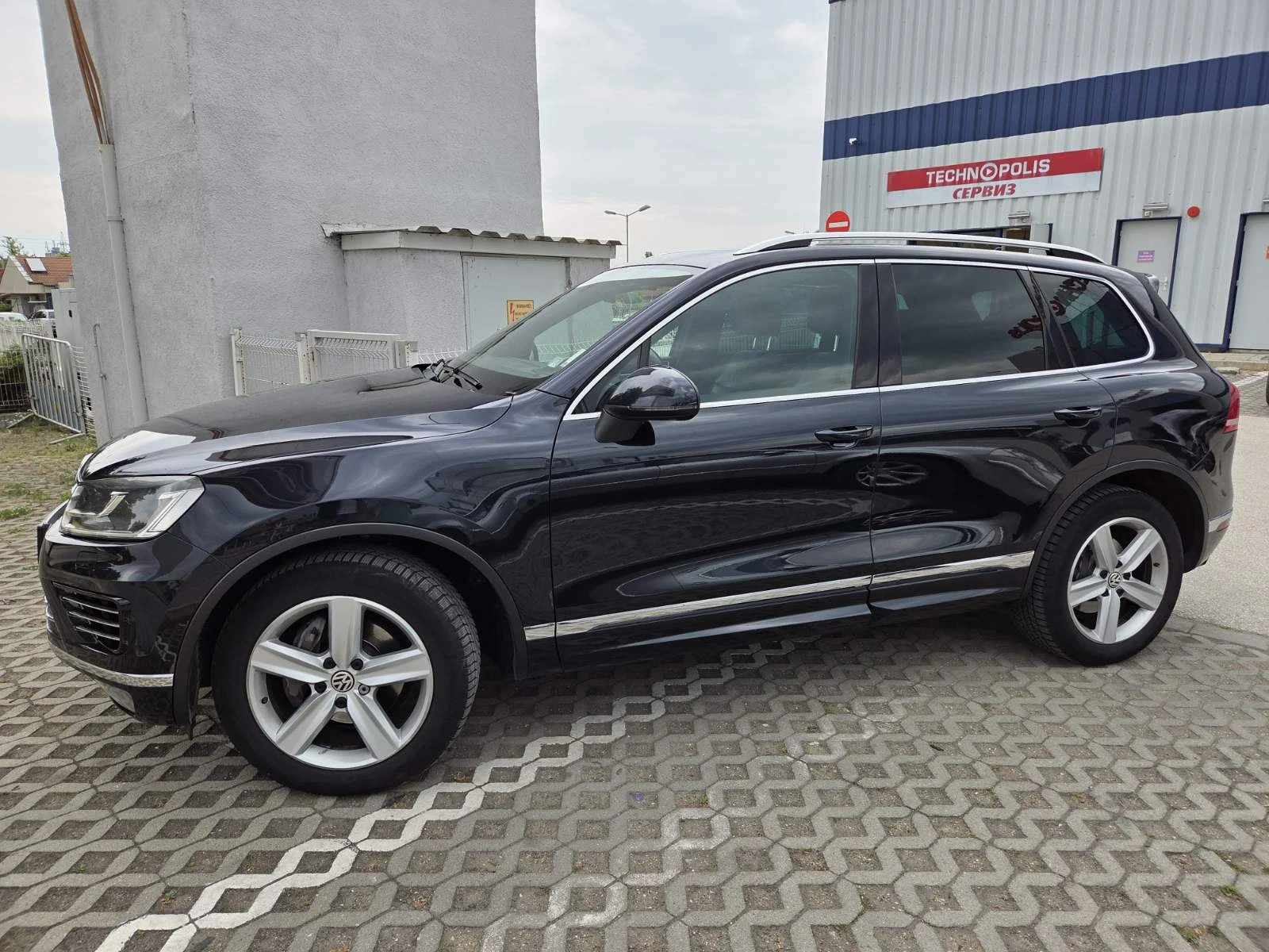 VW Touareg R-line - изображение 2
