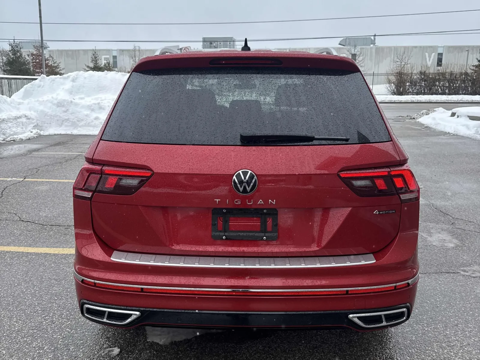 VW Tiguan * CARFAX* KEYLESS* PANO*  - изображение 3