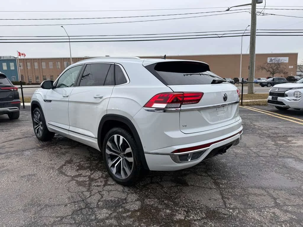 VW Atlas * EXECLINE | 4 MOTION | HTD/VNT SEATS | PANO * CAR, снимка 5 - Автомобили и джипове - 53862875