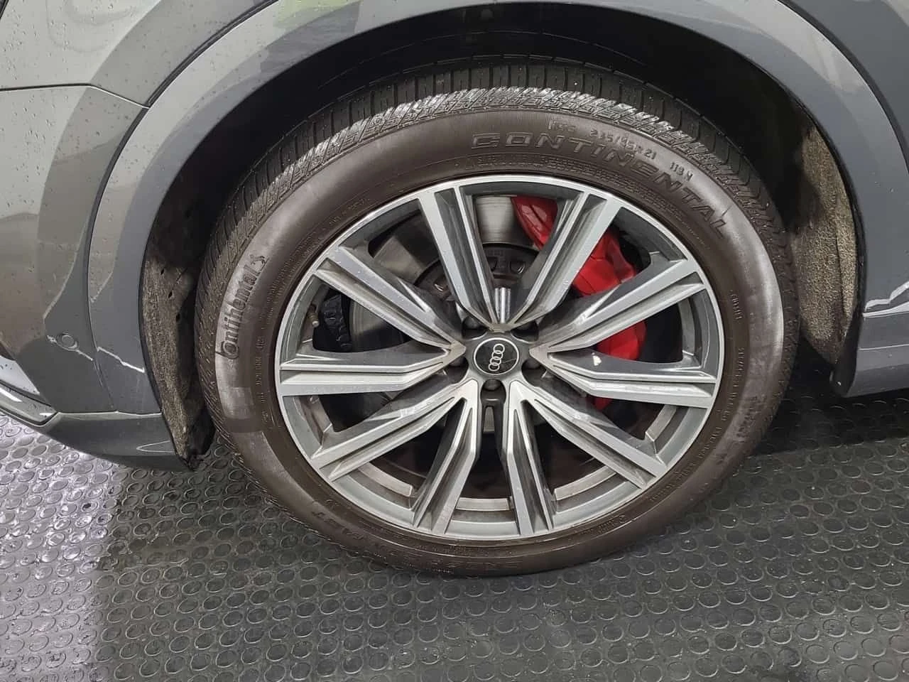 Audi SQ8 4.0 TFSI QUATTRO  CARFAX, снимка 7 - Автомобили и джипове - 54340906