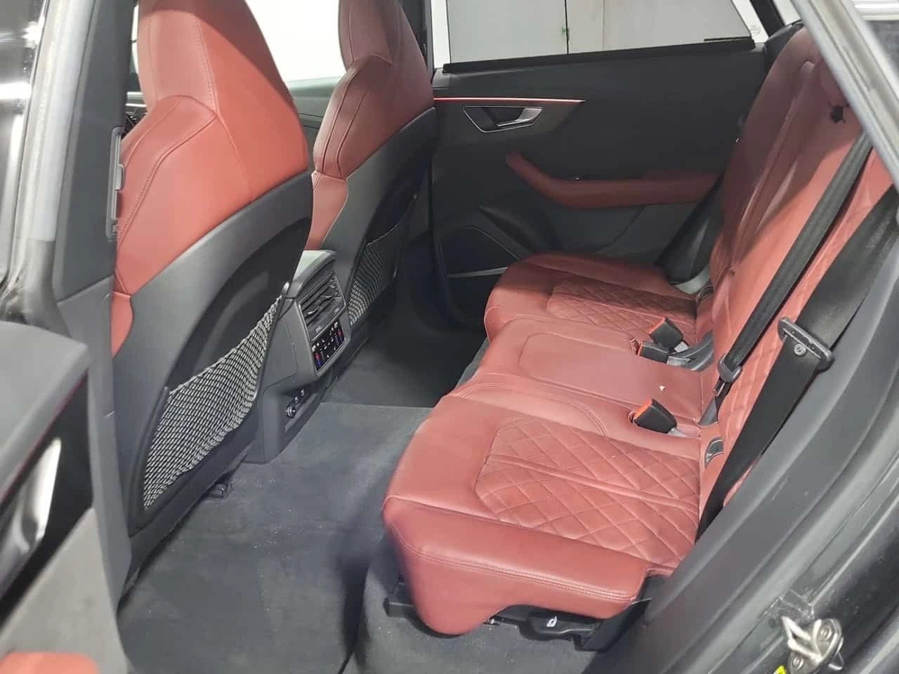 Audi SQ8 4.0 TFSI QUATTRO  CARFAX, снимка 13 - Автомобили и джипове - 54340906